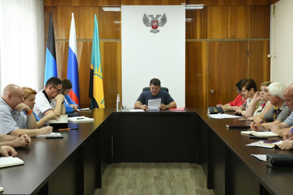 Владислав Ключаров: Сейчас, когда Донбасс возрождается, очень важно объединиться в нашем желании создания комфортной городской среды, в том числе в сфере медицины