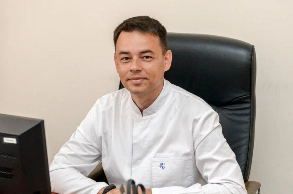 Глава якутской офтальмологической больницы стал заслуженным врачом ДНР