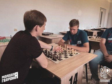 Сыграем. Молодёжка Горловки посетила мастер-классе по игре в шахматы