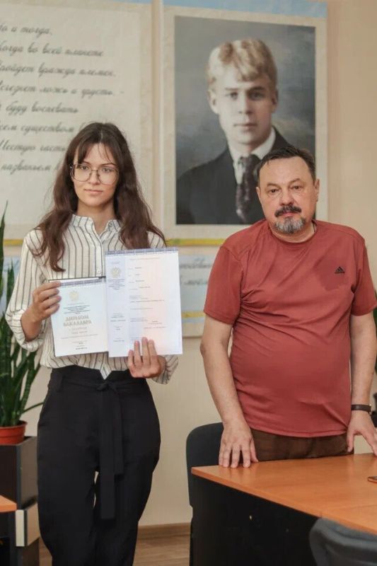 На филологическом факультете выпустили 211 бакалавров и магистров