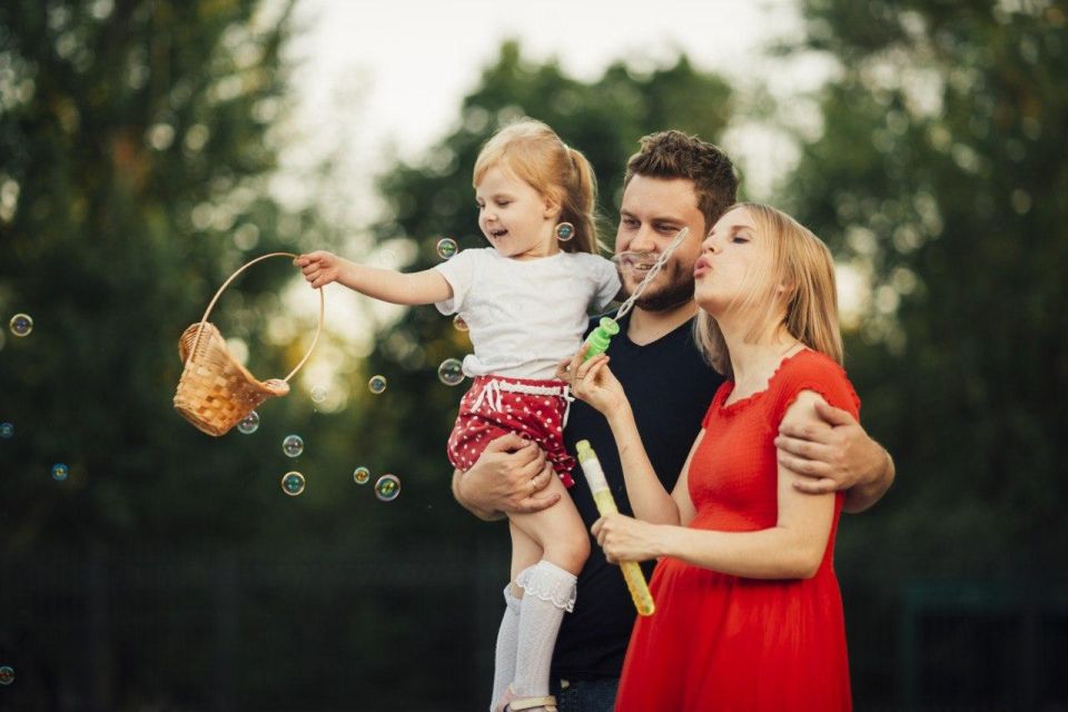 Магаданская областная детская библиотека предлагает жителям Ждановки пройти семейный опрос