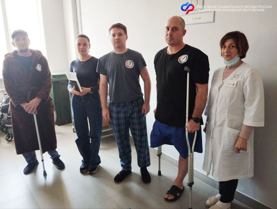 Замуправляющего ОСФР по ДНР встретилась с участниками СВО в протезно-ортопедическом центре