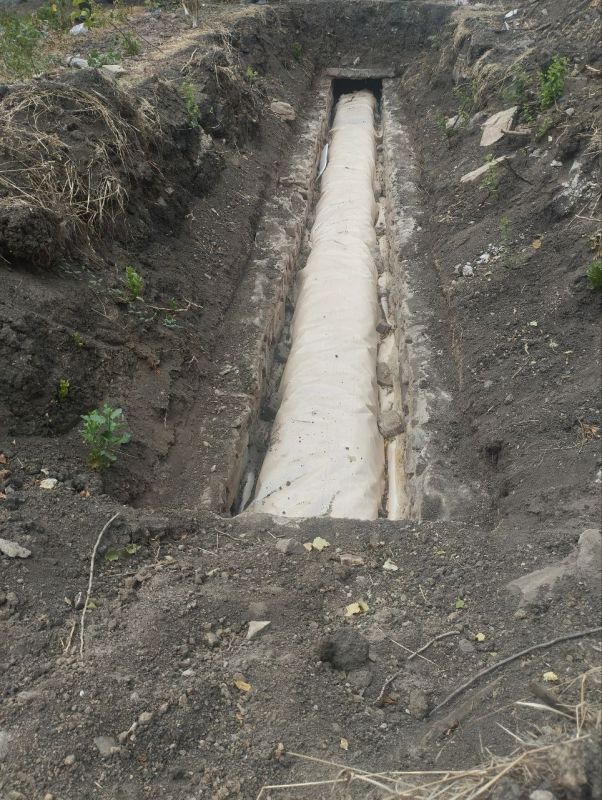 В Ждановке заменили участок теплотрассы