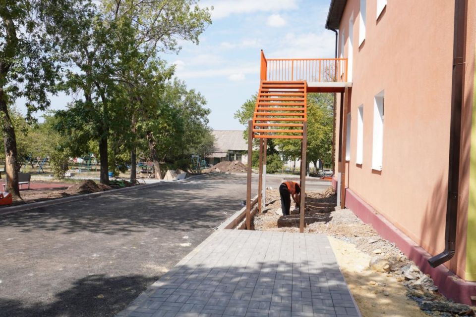 Александр Шатов: Благодаря Сахалинской области в детском саду Шахтерского округа благоустроят территорию