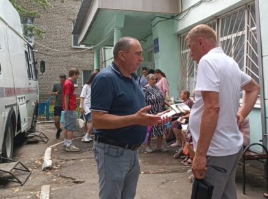 Сергей Юзвинкевич: В рамках работы штаба по вопросам охраны здоровья граждан в Володарском муниципальном округе проверил оказание  услуг по флюорографии в  передвижном флюорографическом кабинете