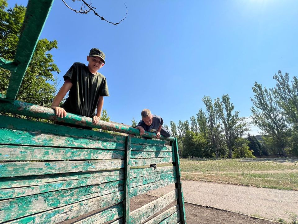 Юнармейские занятия. 23 июля Юнармейцы ВПК "Гвардейцы Донбасса 115 города Донецк" провели учебно-спортивные занятия
