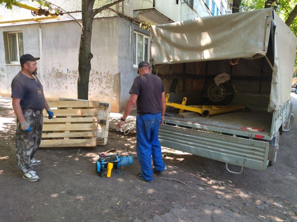 Сергей Желновач: Камчатский край капитально ремонтирует крышу дома в Светлодарске