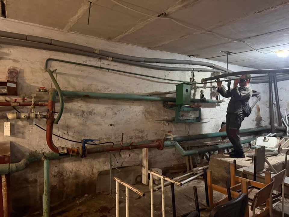 Александр Шатов: Аварийщики Магадана завершили демонтаж теплового узла в школе № 2 Ждановки