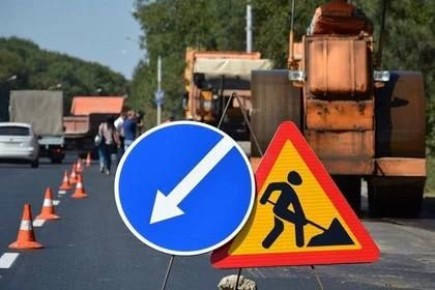 Более 140 внутриквартальных дорог отремонтировано в Донецке