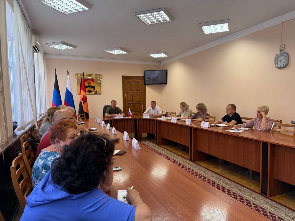 Сергей Михалев рассмотрел вопросы охраны здоровья граждан в Шахтерске