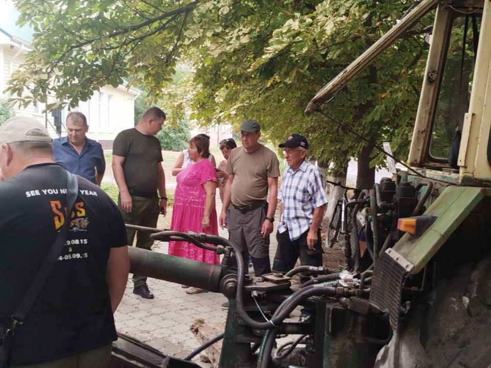 Константин Зинченко: Выполняя поручение Главы ДНР Дениса Пушилина выехал по обращению жителей для решения проблемы с водоснабжением пгт Донское по ул. Первомайская, 17
