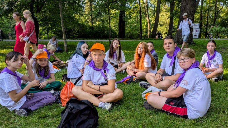 Мариупольские школьники проводят лето с пользой в Петербурге