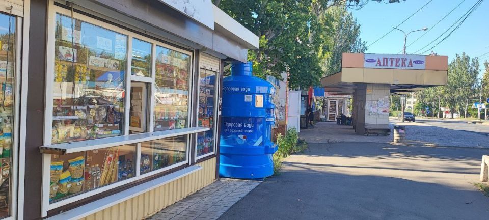 Валентин Левченко: По распоряжению Главы Республики, уже сегодня поставщики разливной питьевой воды должны снизить цену на свой товар