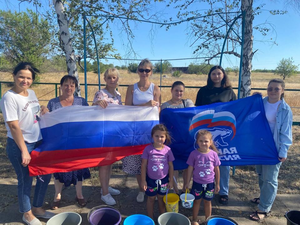 Сегодня, 24 июля, сотрудники Моспинского территориального управления администрации городского округа Донецк, коммунальных предприятий, учреждений, организаций в рамках реализации партийного проекта «Городская среда»...