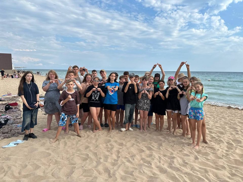 Александр Пеняев: Наши ясиноватские ребята живут яркой и насыщенной жизнью в легендарном лагере имени Юрия Гагарина в Евпатории