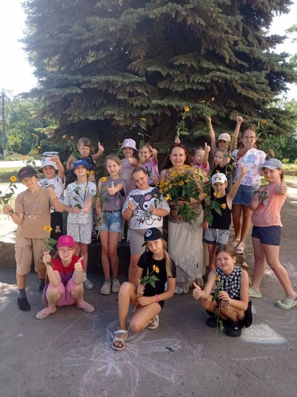 Виктория Жукова: Сегодня 24 июля, четверг, день Флориста И отмечают его в России с 2009 года