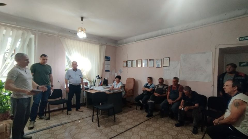 Сегодня, 24 июля, состоялась встреча с трудовым коллективом сотрудников подразделения "Донецкэнерго" филиала акционерного общества "Юго-западная электросетевая компания" г. Моспино