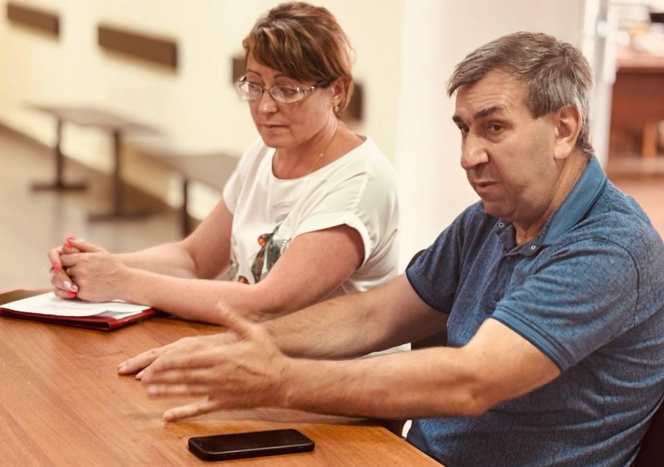 Николай Тарапата пообщался с трудовыми коллективами Шахтерского МО