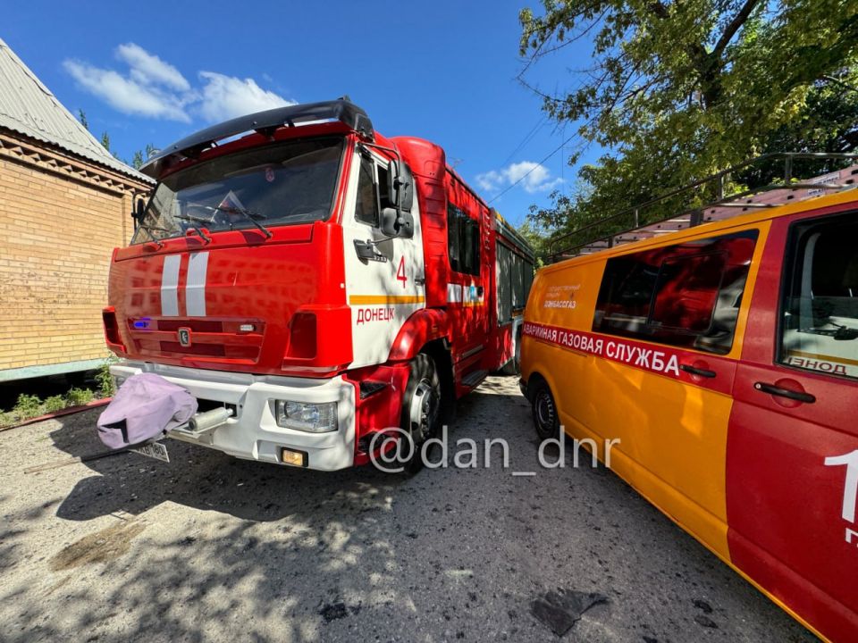 Последствия обстрела Киевского района Донецка