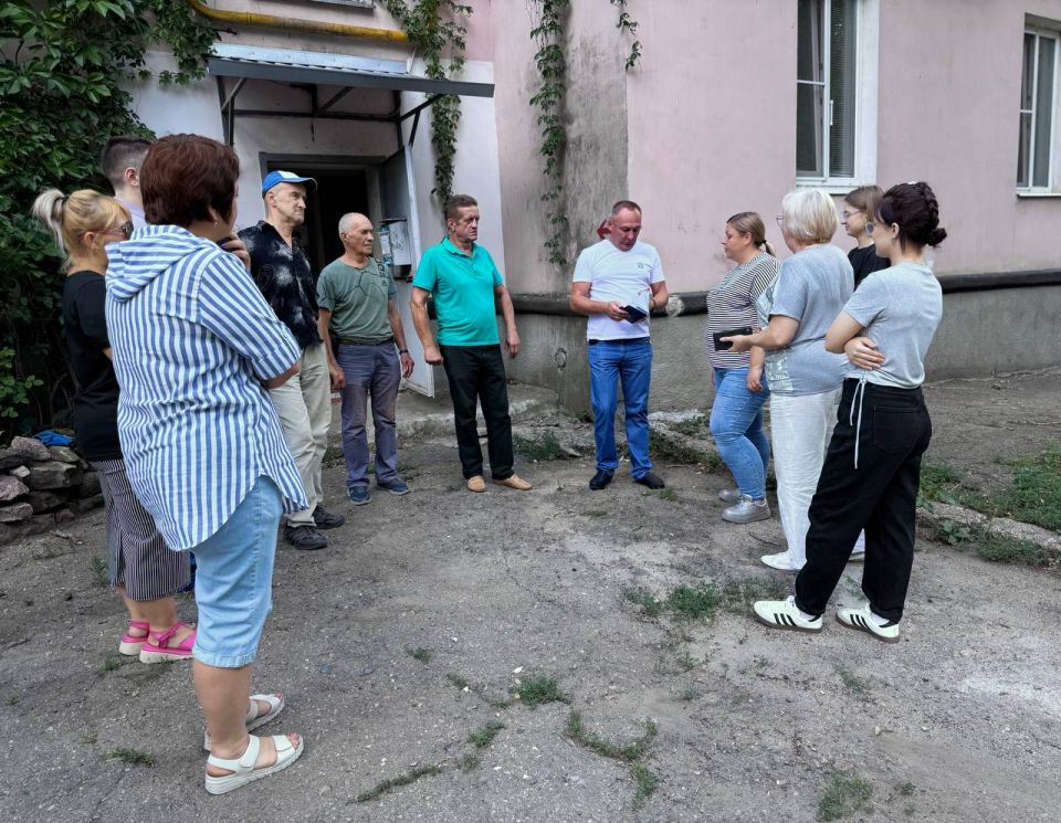 Михаил Меренков: Состоялась встреча с жителями Буденновского внутригородского района, на которой обсудили вопросы водоснабжения