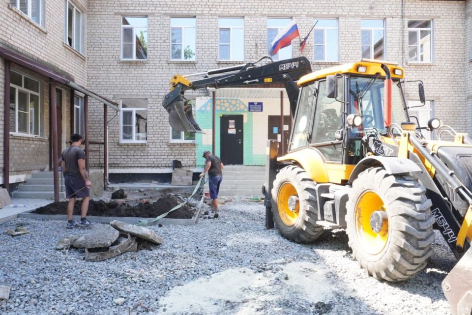 Александр Шатов: Сахалинская область начала благоустройство территории детского сада № 3 в Шахтерске