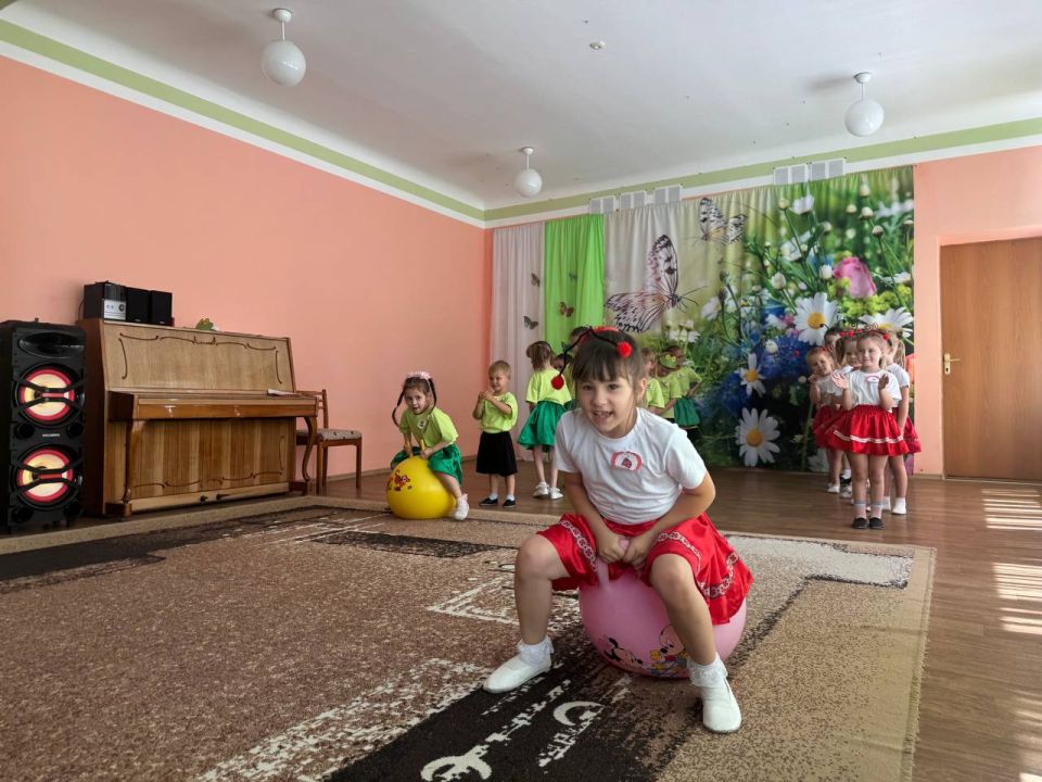 СПОРТИВНОЕ ЛЕТО….. Сегодня в ГКДОУ «ДЕТСКИЙ САД №8 Г.О.ДЕБАЛЬЦЕВО» ДНР (заведующий Щербинина Л.В.) прошел праздник «Спортивное лето», который подарил нашим воспитанникам море радости, позитива и задора!