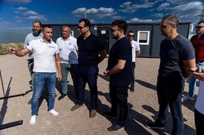 Представители Минстроя РФ оценили ход восстановления объектов в Мариуполе