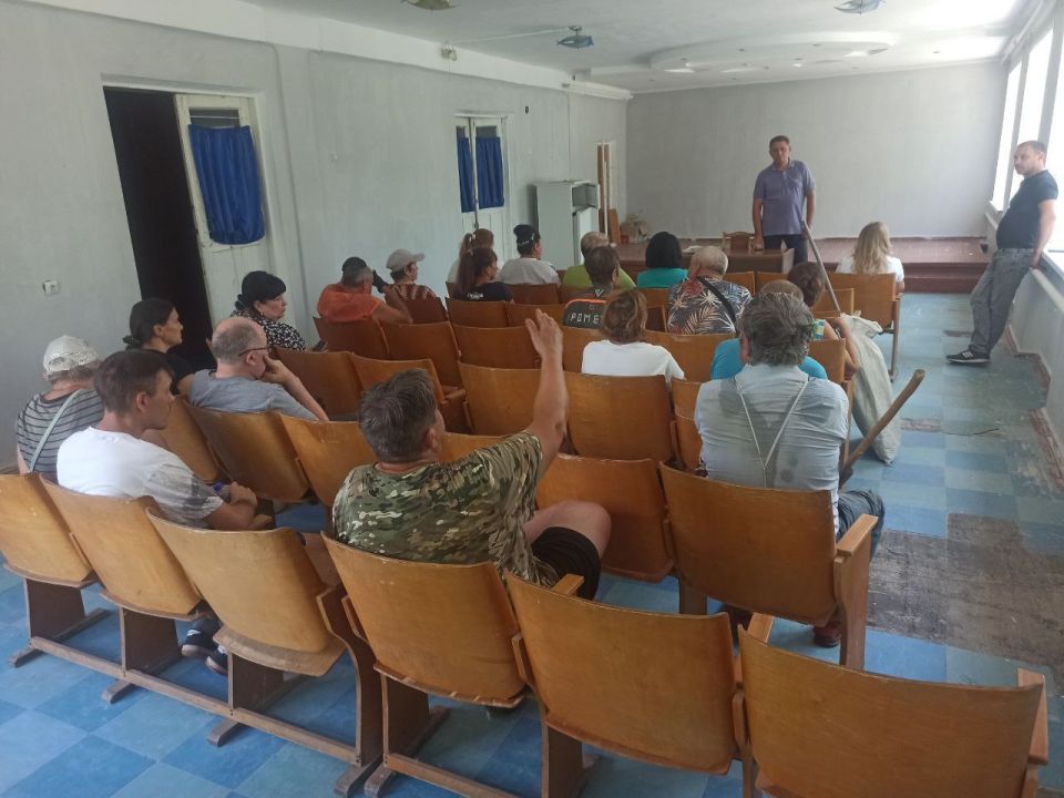 Александр Качанов: Встречи с трудовыми коллективами продолжаются, позволяя оперативно решать насущные проблемы жителей Докучаевска