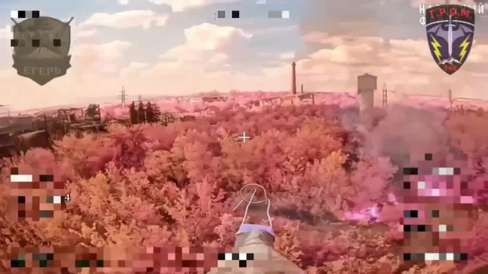 Наш ФПВ отправил в ангар украинский танк около шахты №6 на Северском направлении с подрывом БК