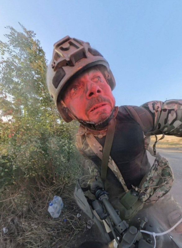 Военкор попал под обстрел FPV-дрона возле Покровского