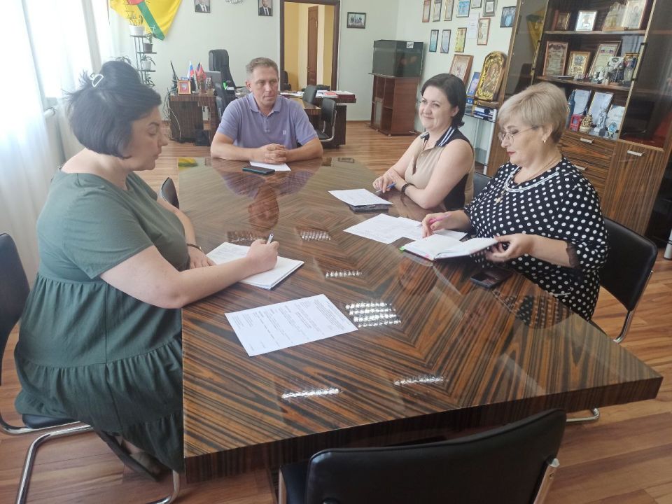 Александр Качанов: Финансовое совещание. Прошло еженедельное плановое совещание с руководителем управления финансов, отдела бухгалтерского учёта и отчётности и заместителями по направлениям