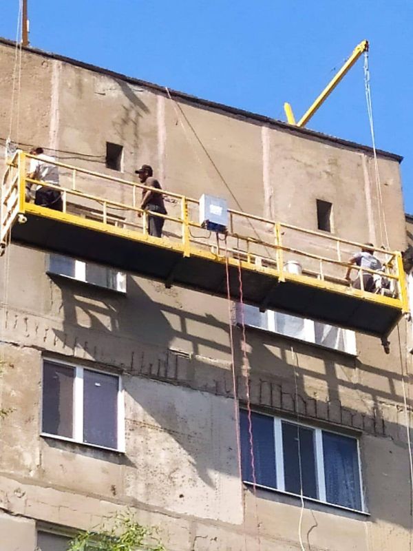 Александр Шатов: В Шахтерском округе приступили к капитальному ремонту кровель и фасадов