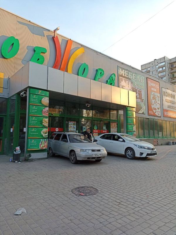 Что-то странное происходит с сетью магазинов «Обжора» в Донецке