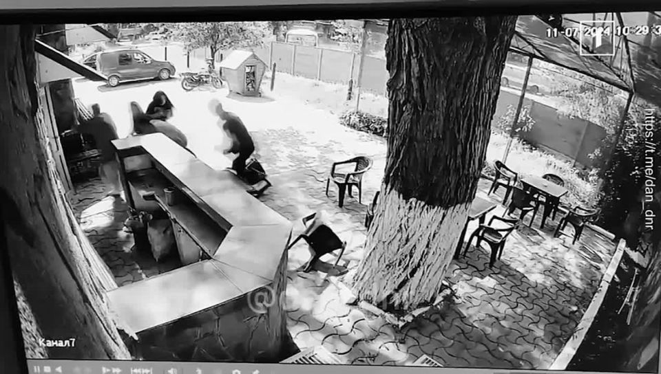 Детство, отнятое войной: в Республике чтят память детей, погибших в Донбассе