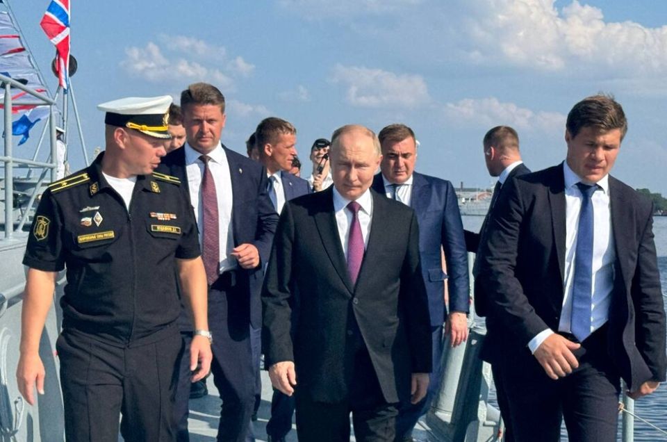 Пока Путин был в Питере, над Ленобластью сбили больше 50 дронов ВСУ