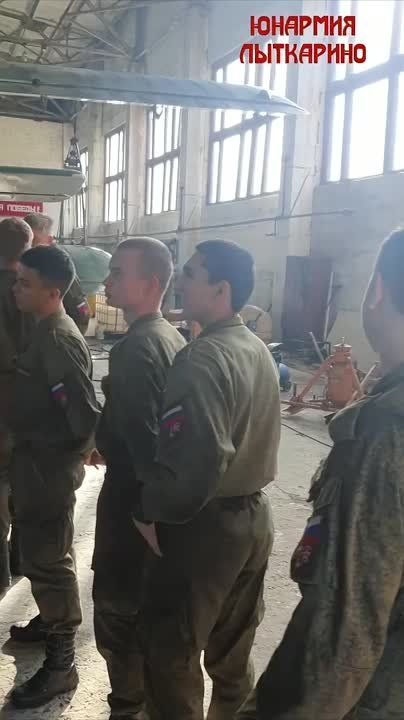 Юнармейцы Московской области покорили небо