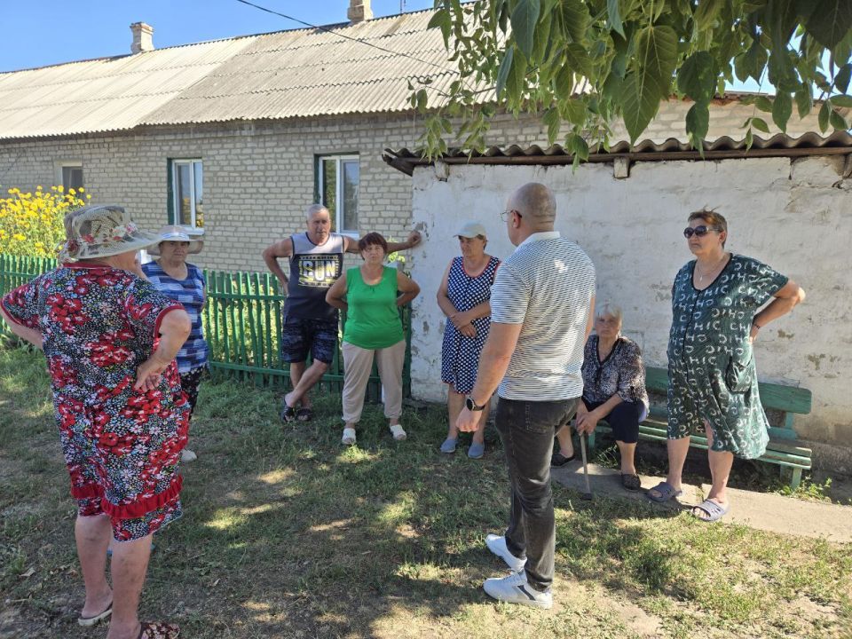 Во исполнение поручения Главы Донецкой Народной Республики Дениса Владимировича Пушилина о постоянном диалоге с населением, сегодня, первый заместитель главы администрации городского округа Дебальцево Максим Вельма...