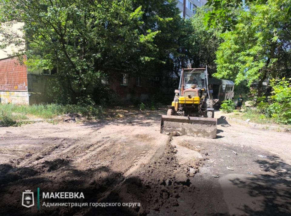 В Макеевке ведутся работы по устранению порывов