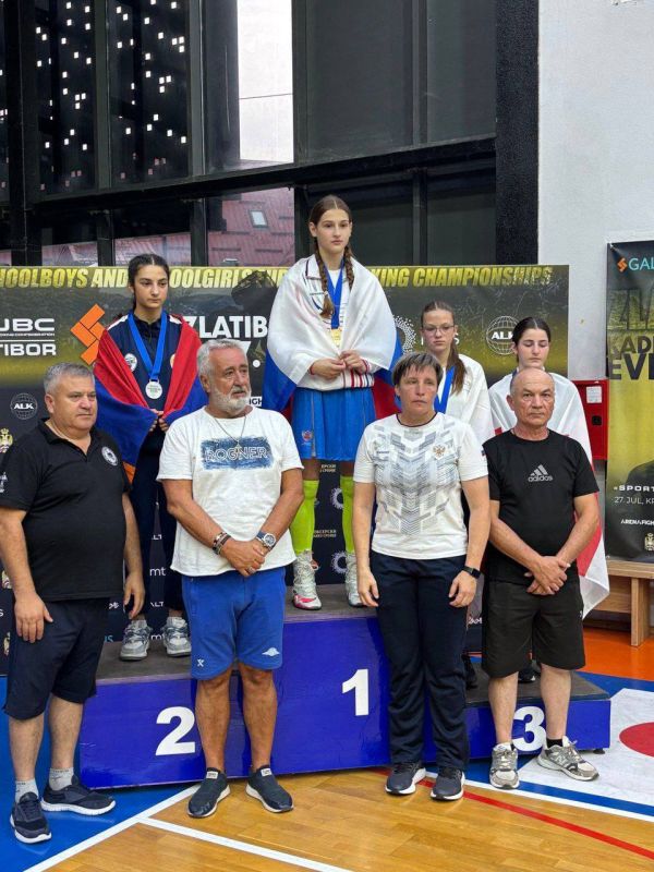 Полина Грищук из Макеевки завоевала золото на первенстве Европы по боксу среди девушек 13–14 лет