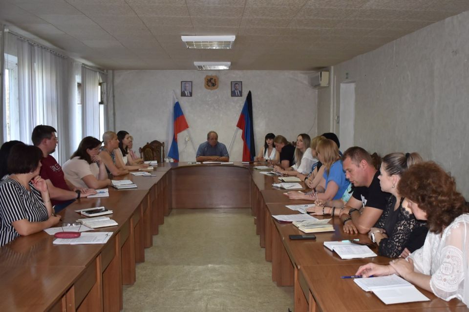 В Кировском обсудили вопросы, связанные с водоснабжением, предстоящими мероприятиями и введением особого противопожарного режима