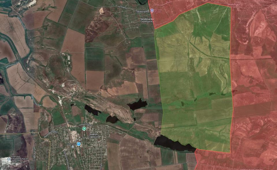 На карте видно, что российские силы продвинулись на широком участке фронта восточнее Северска