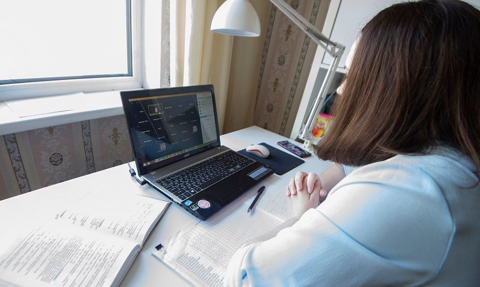 Наталья Великодная: Школьников Курахово, Горняка и Селидово в ДНР начнут обучать дистанционно