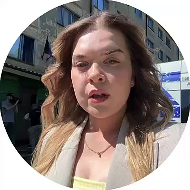 Работа пунктов временного размещения идет непрерывно – разгружают и раздают помощь нуждающимся