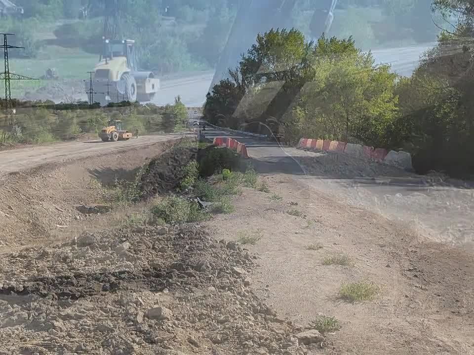 В текущем году капитально отремонтируем автомобильный мост через реку Скелевая на участке дороги Светлодарское - Мироновка - /на Попасную/