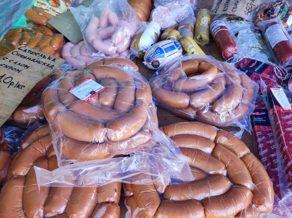 В Докучаевске на центральной площади прошла ярмарка