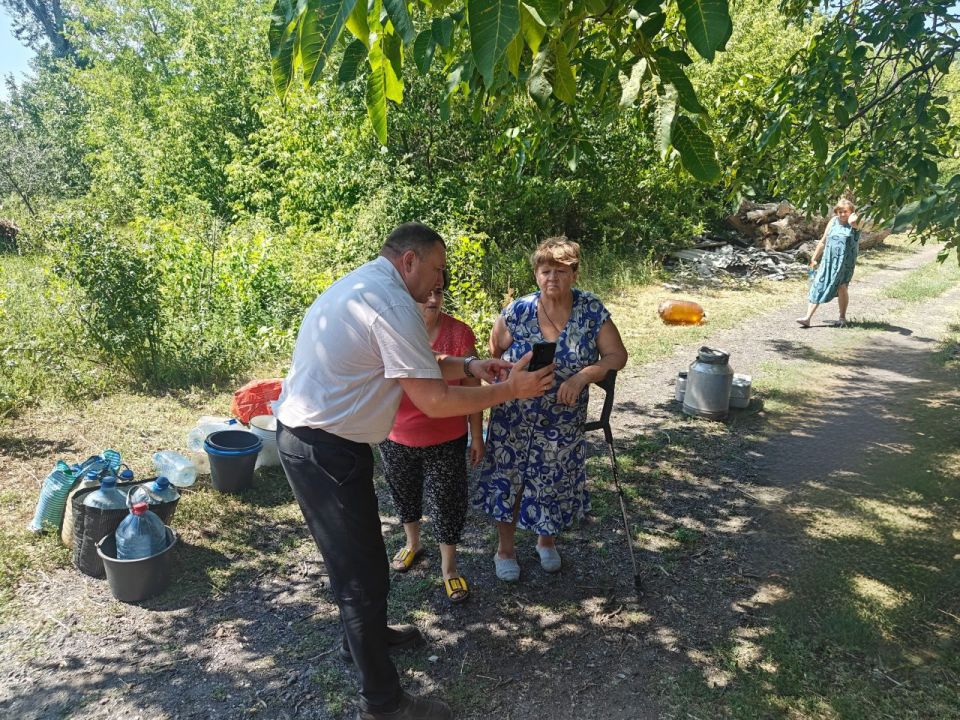 Сергей Ермаков: 31 июля совместно с первым заместителем главы администрации округа Васил Шергелашвили, провел встречу с жителями поселка Залесное