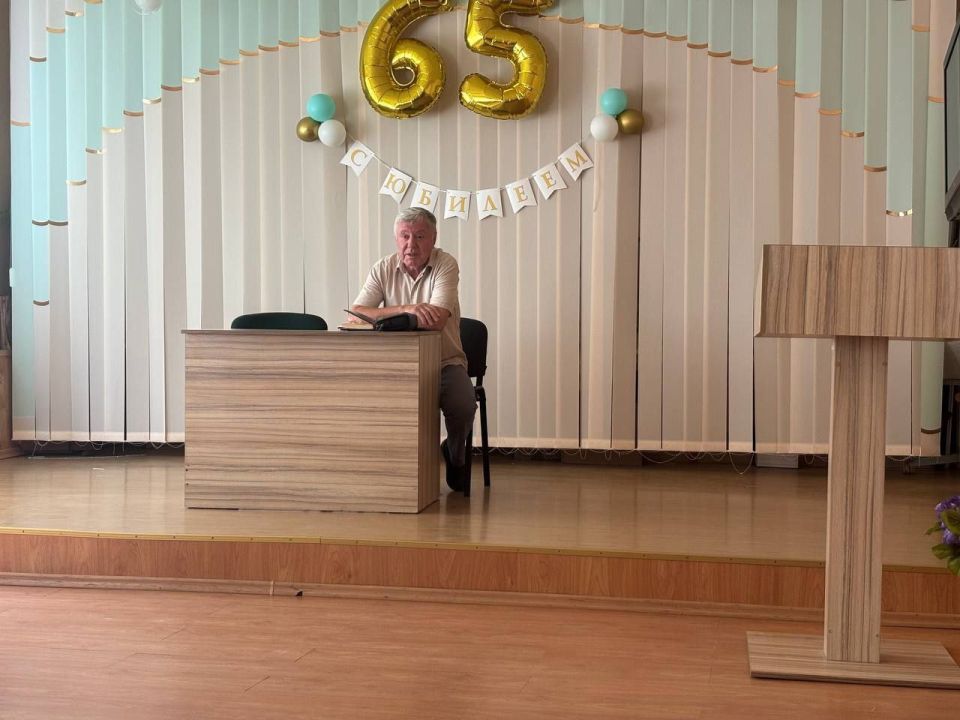 Заместитель председателя Шахтерского муниципального совета провел встречу с трудовым коллективом города Ждановка