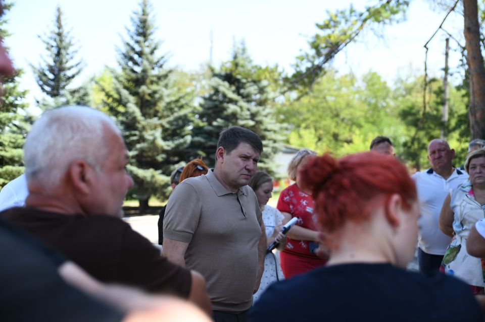 Владислав Ключаров: Вчера встретился с жителями посёлка Ясиновка, обсудили проблемные вопросы