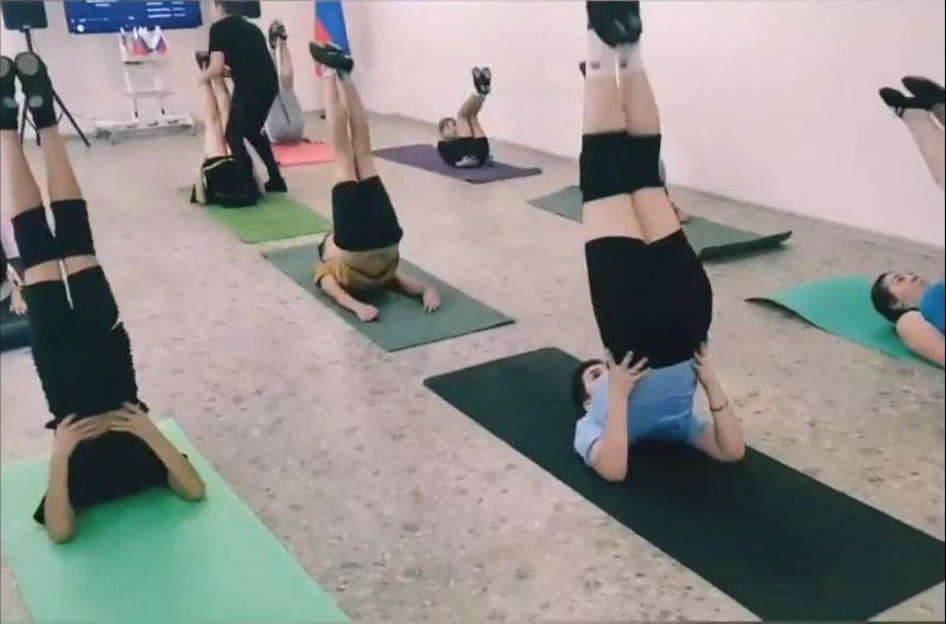 Сегодня в рамках партийного проекта "Детский спорт" ВПП "ЕДИНАЯ РОССИЯ" в клубе села Бирюки проведено физкультурно-оздоровительное мероприятие «Все на зарядку!»