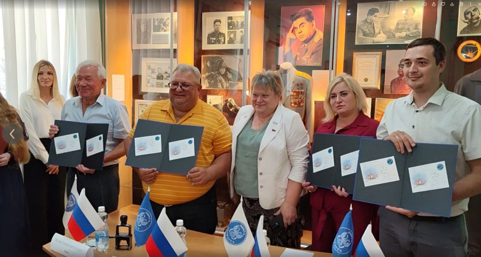 Полвека назад две противоборствующие сверхдержавы — Советский Союз и США — все же нашли точку соприкосновения в космическом пространстве